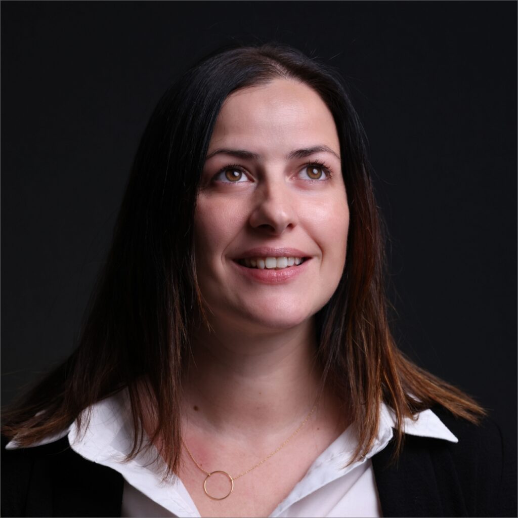 ELODIE B